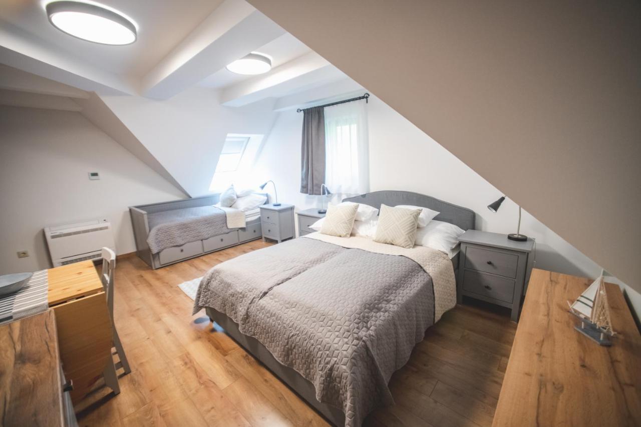 Vitorlas Vendeghaz Apartment